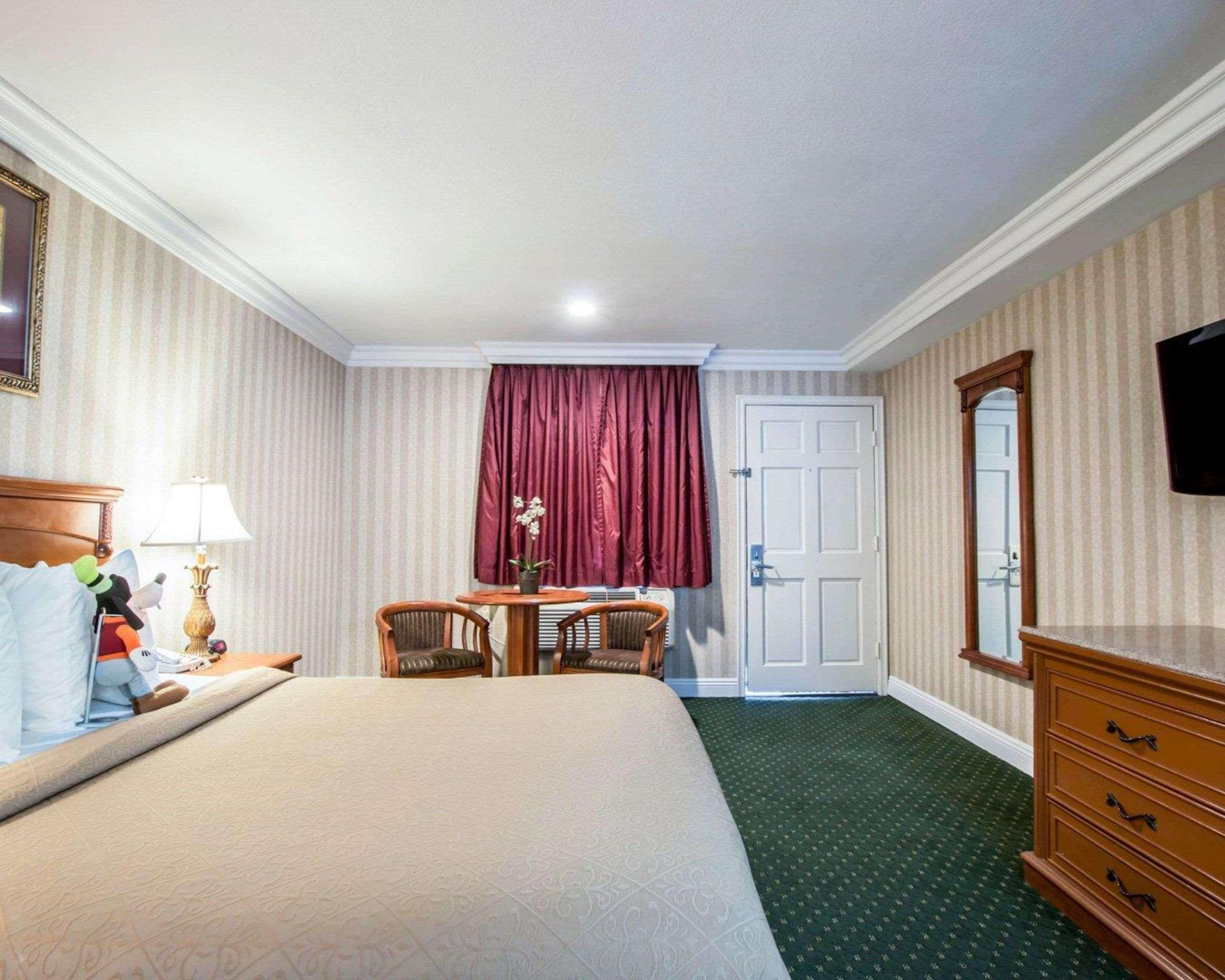 阿纳海姆梅因盖特品质套房酒店 外观 照片